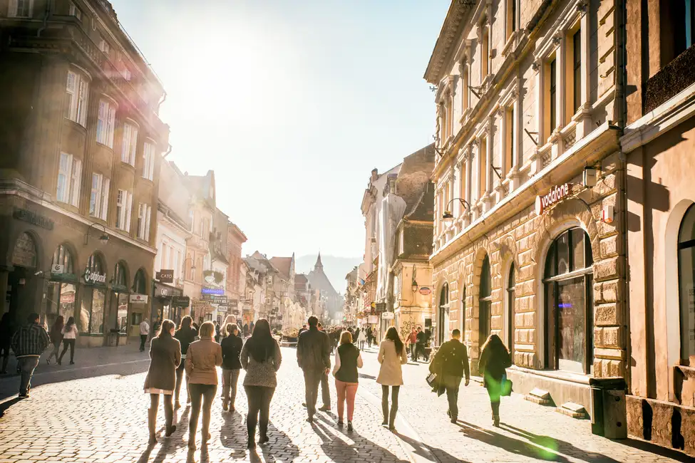 Bucharest: Dracula's Castle, Peleș Castle & Brașov Day Trip