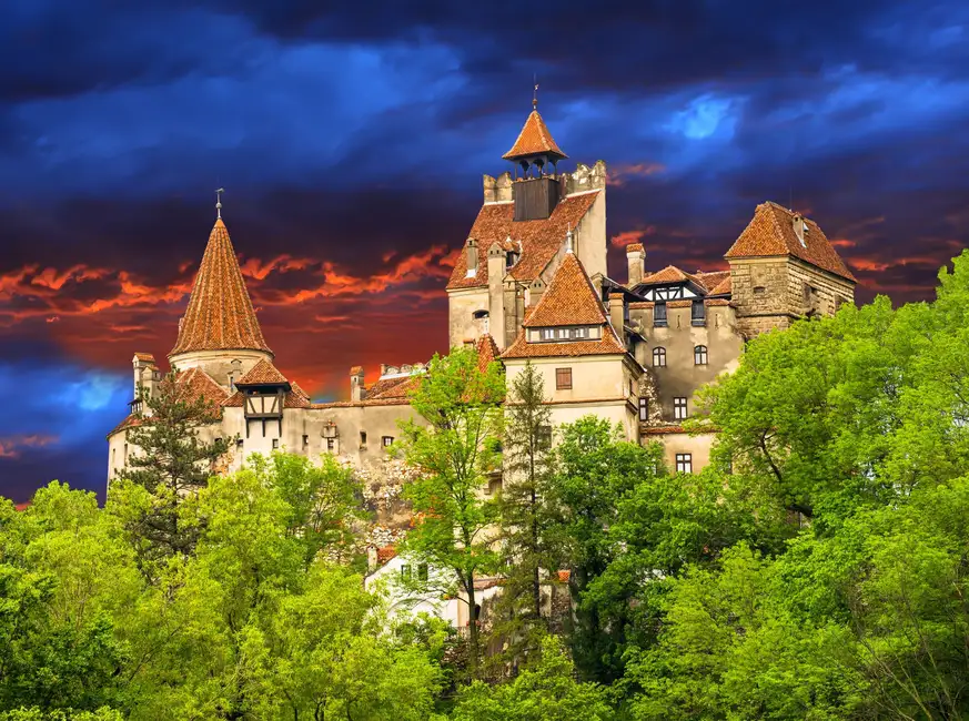 Bucharest: Peles Castle, Bran Castle, & Brasov Full-Day Tour