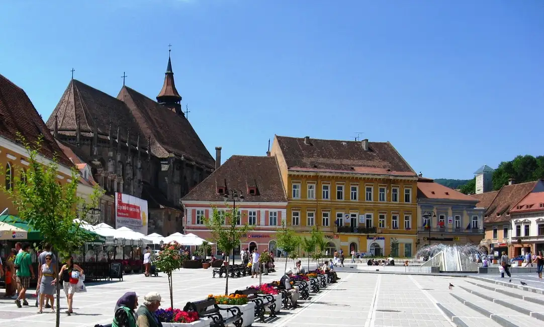 Bucharest: Dracula's Castle, Peles Castle, & Brasov Old Town